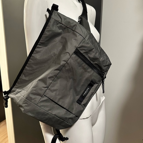 Timbuk2 sling bag - Picture 1 of 4